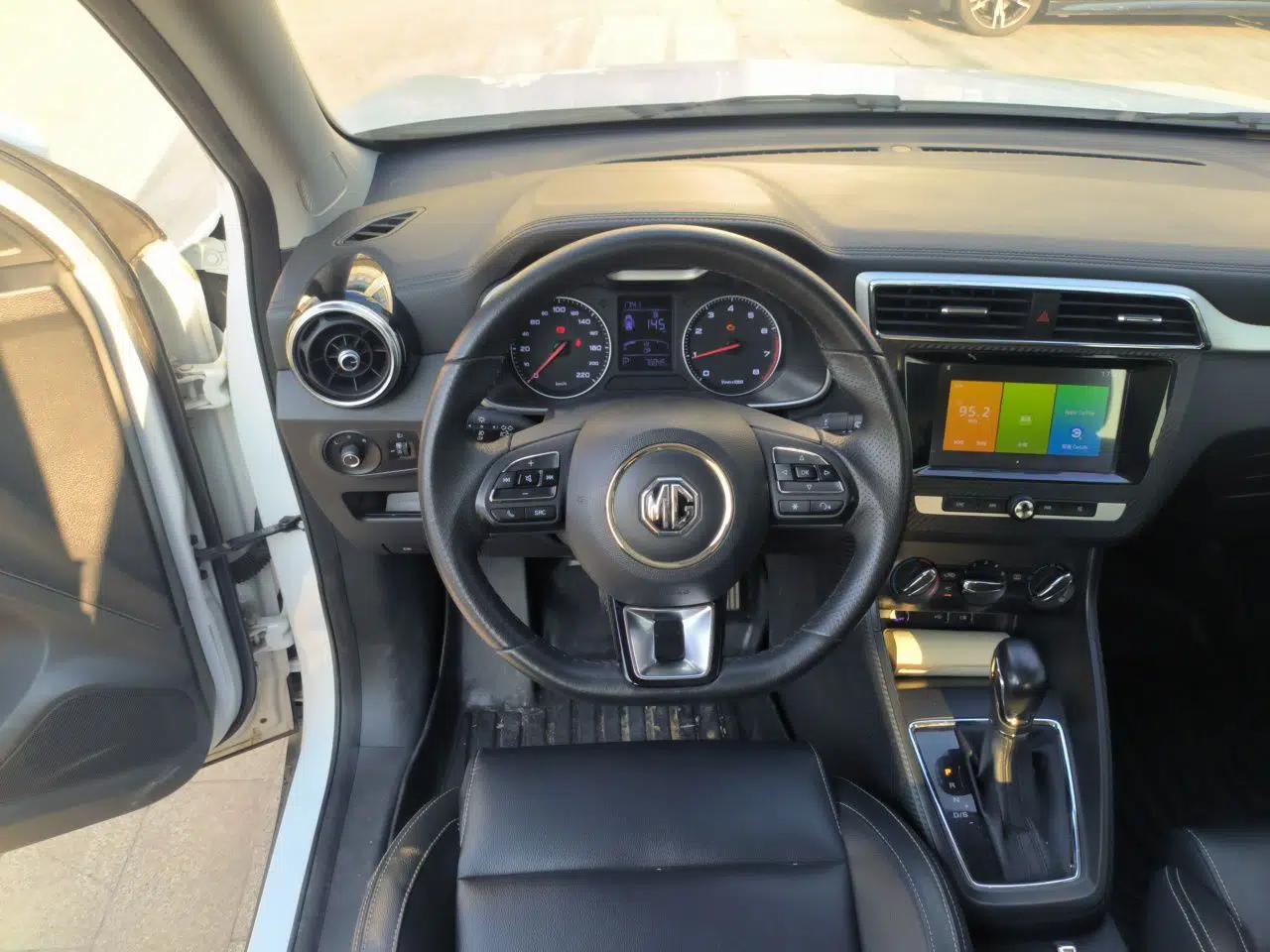 MG ZS 2018 1.5L Automatic Luxury Edition China V Standard — миниатюра 10