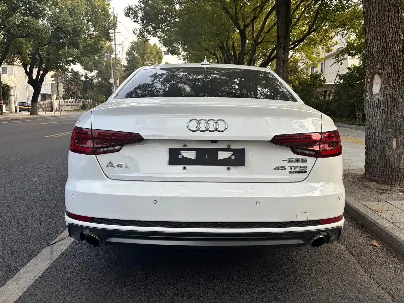 Audi A4L 2018 30th Anniversary Edition 45 TFSI quattro Individual Sport Edition — миниатюра 8
