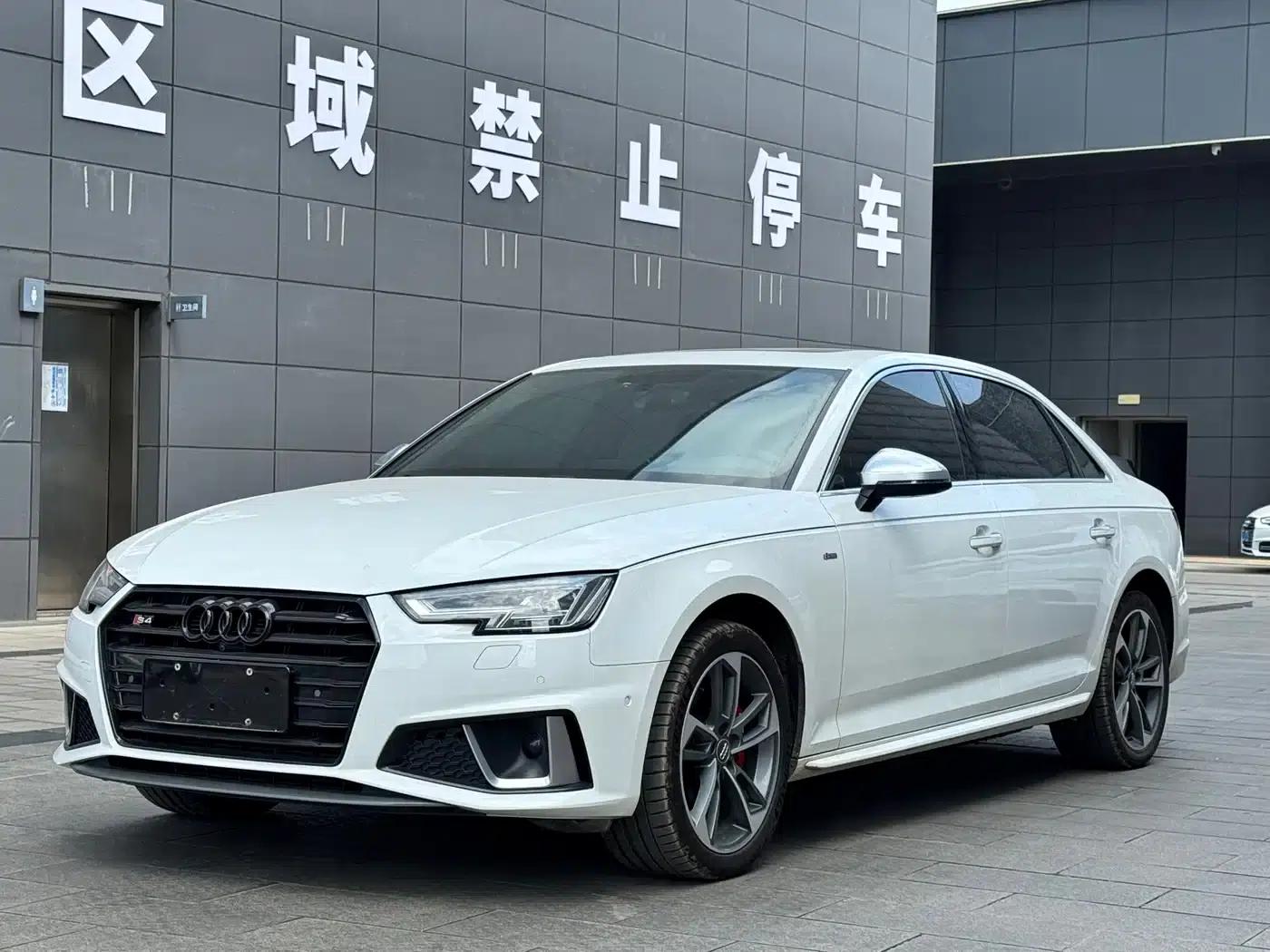 Audi A4L 2019 40 TFSI Sport (China VI Emission Standard) — миниатюра 2