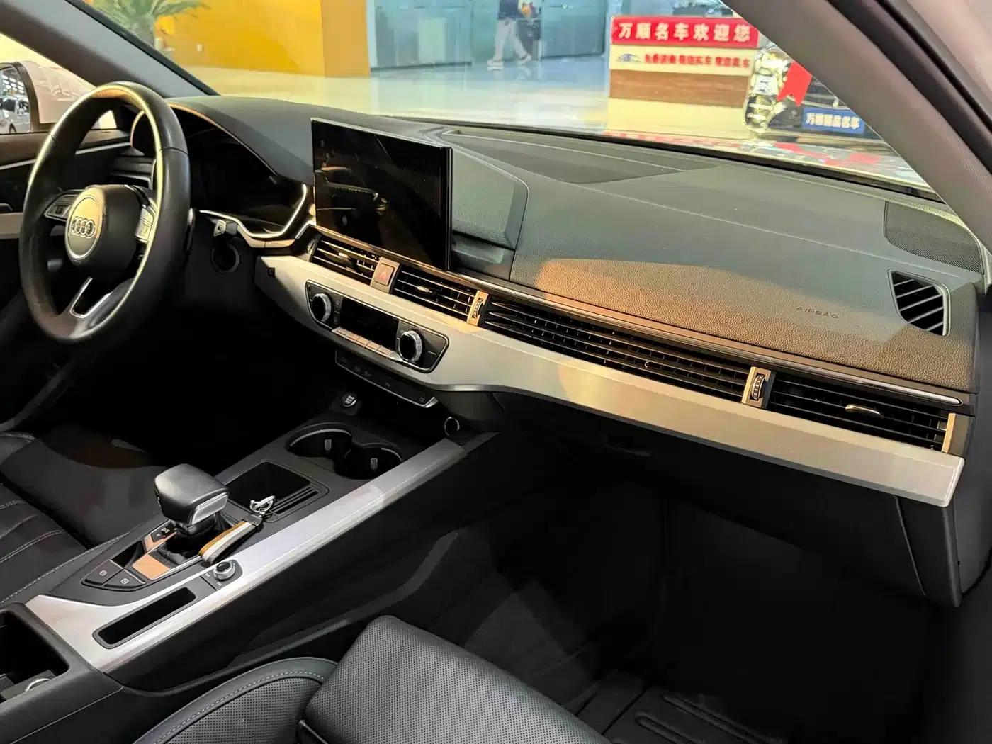 Audi A4L 2020 40 TFSI Fashion Dynamic Edition — миниатюра 17