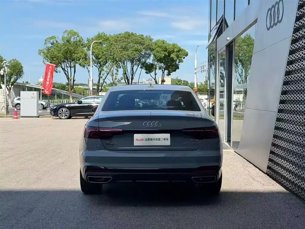 Audi A4L 2026 2 Million Unit Enjoy Edition 40 TFSI Luxury Dynamic Model — миниатюра 4