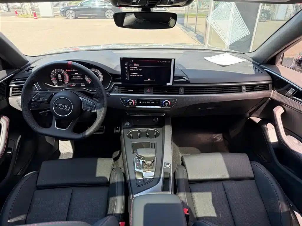 Audi A4L 2026 2 Million Unit Enjoy Edition 40 TFSI Luxury Dynamic Model — миниатюра 7
