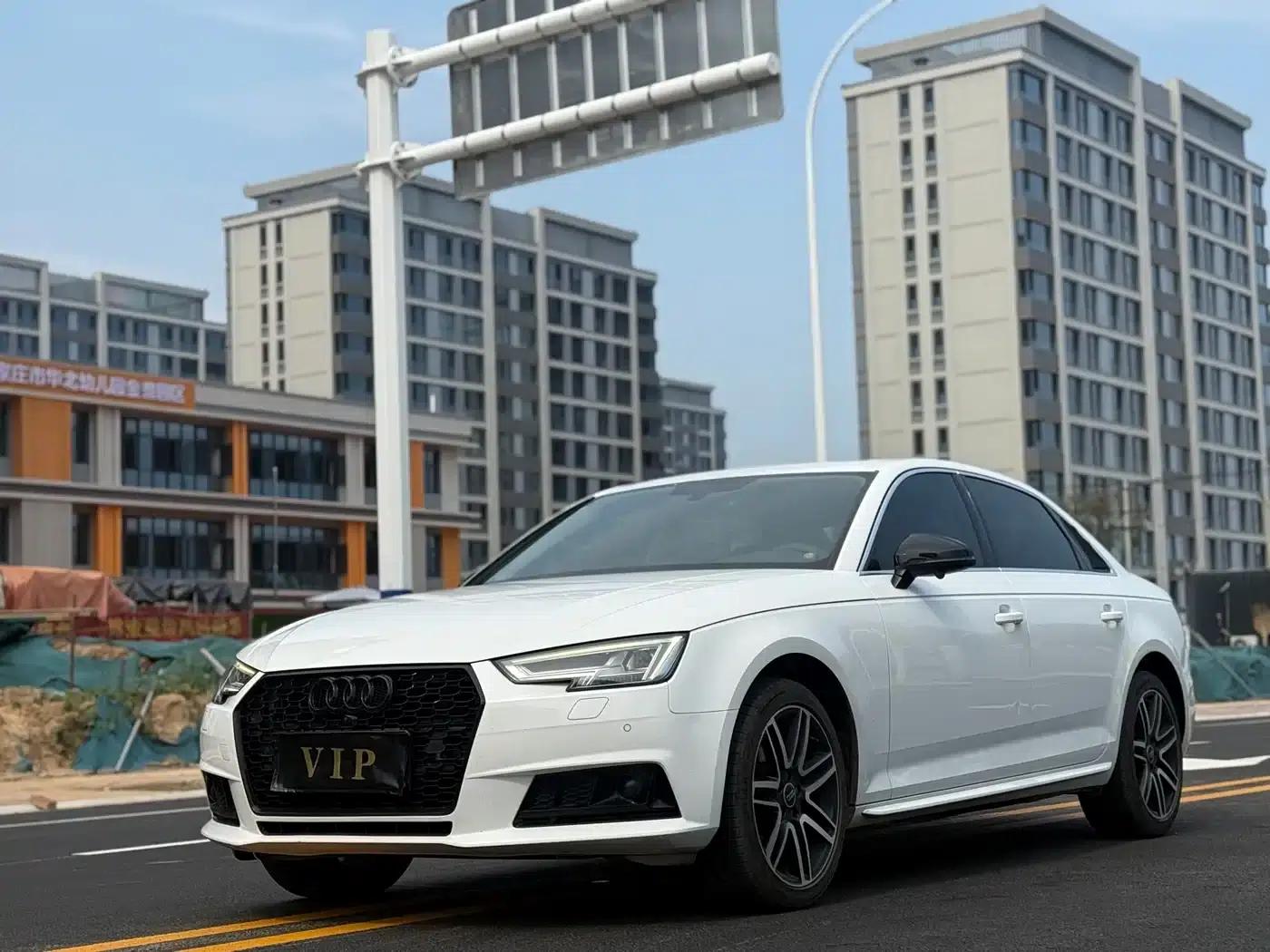 Audi A4L 2017 40 TFSI Fashion Edition — миниатюра 1