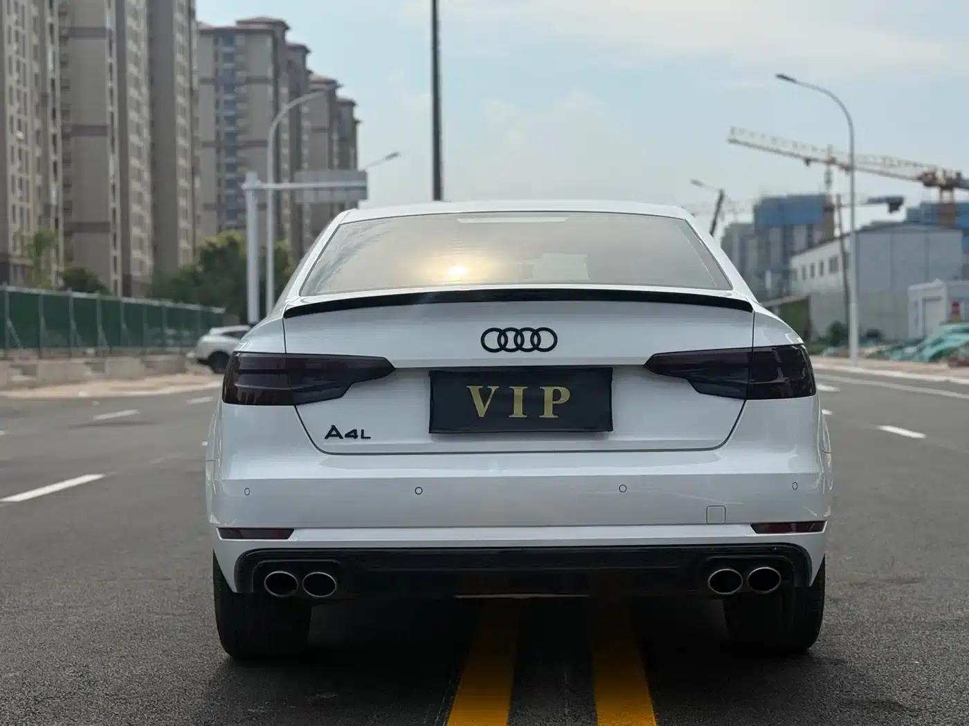 Audi A4L 2017 40 TFSI Fashion Edition — миниатюра 13