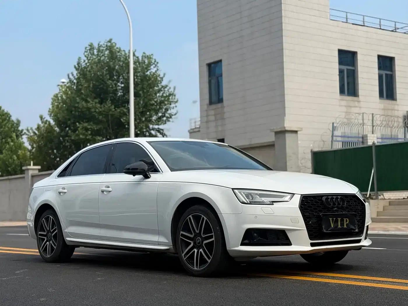 Audi A4L 2017 40 TFSI Fashion Edition — миниатюра 3