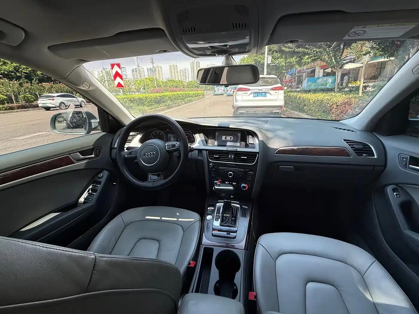 Audi A4L 2015 35 TFSI Automatic Comfort — миниатюра 12