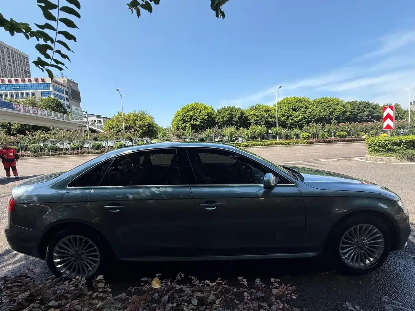 Audi A4L 2015 35 TFSI Automatic Comfort — миниатюра 4