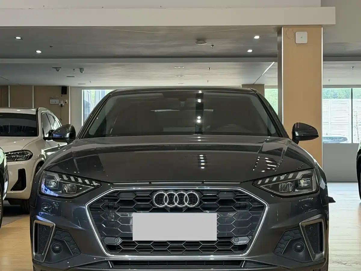 Audi A4L 2020 40 TFSI Fashion Dynamic Edition — миниатюра 2