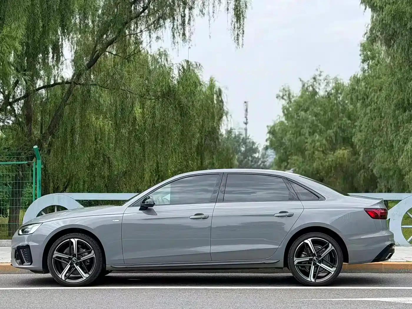 Audi A4L 2024 40 TFSI Luxury Dynamic — миниатюра 2