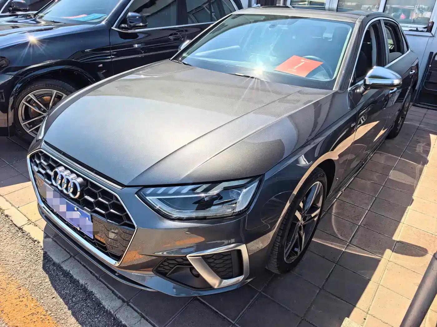 Audi A4L 2020 40 TFSI quattro Luxury Dynamic — миниатюра 1