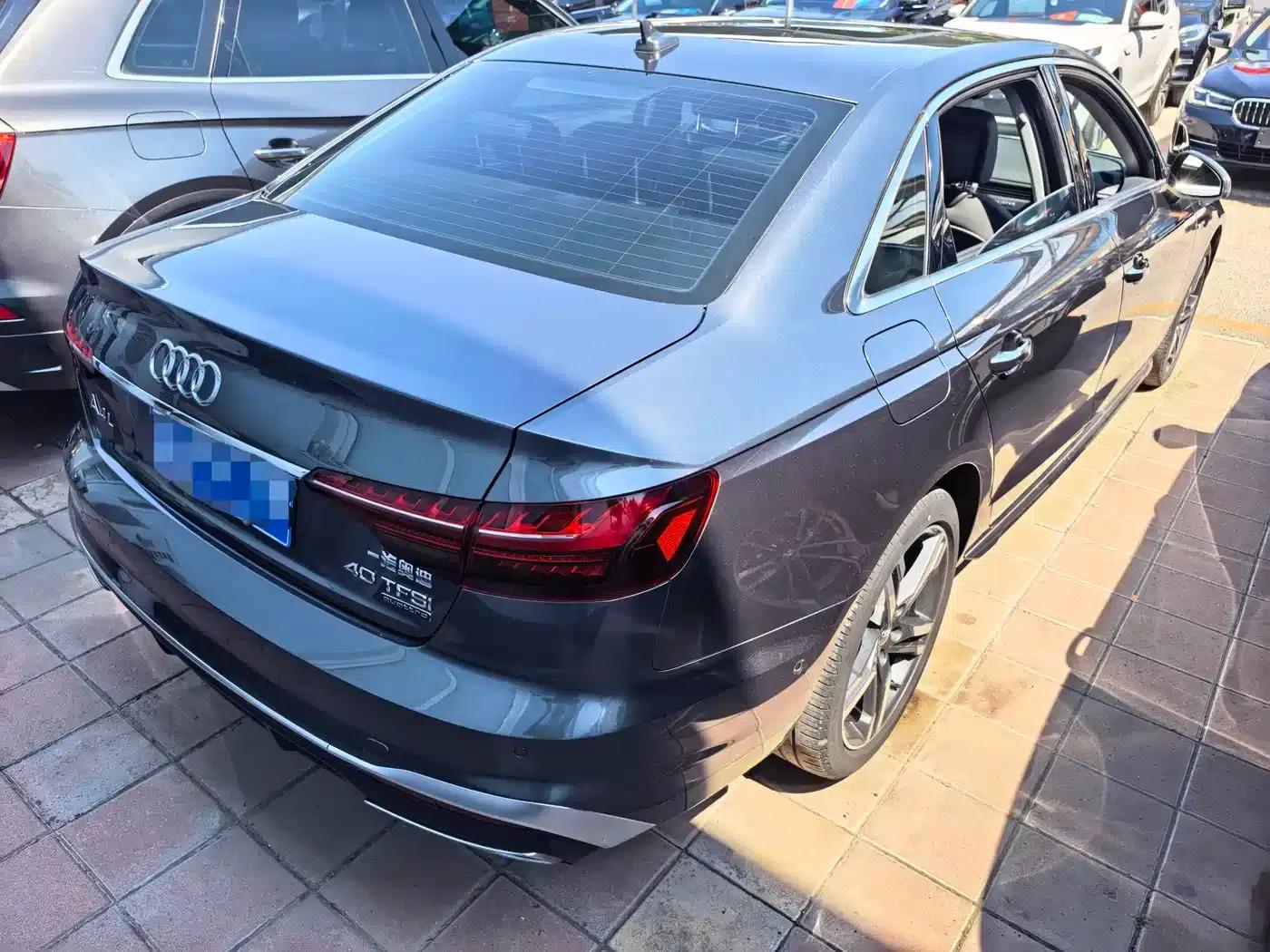 Audi A4L 2020 40 TFSI quattro Luxury Dynamic — миниатюра 3