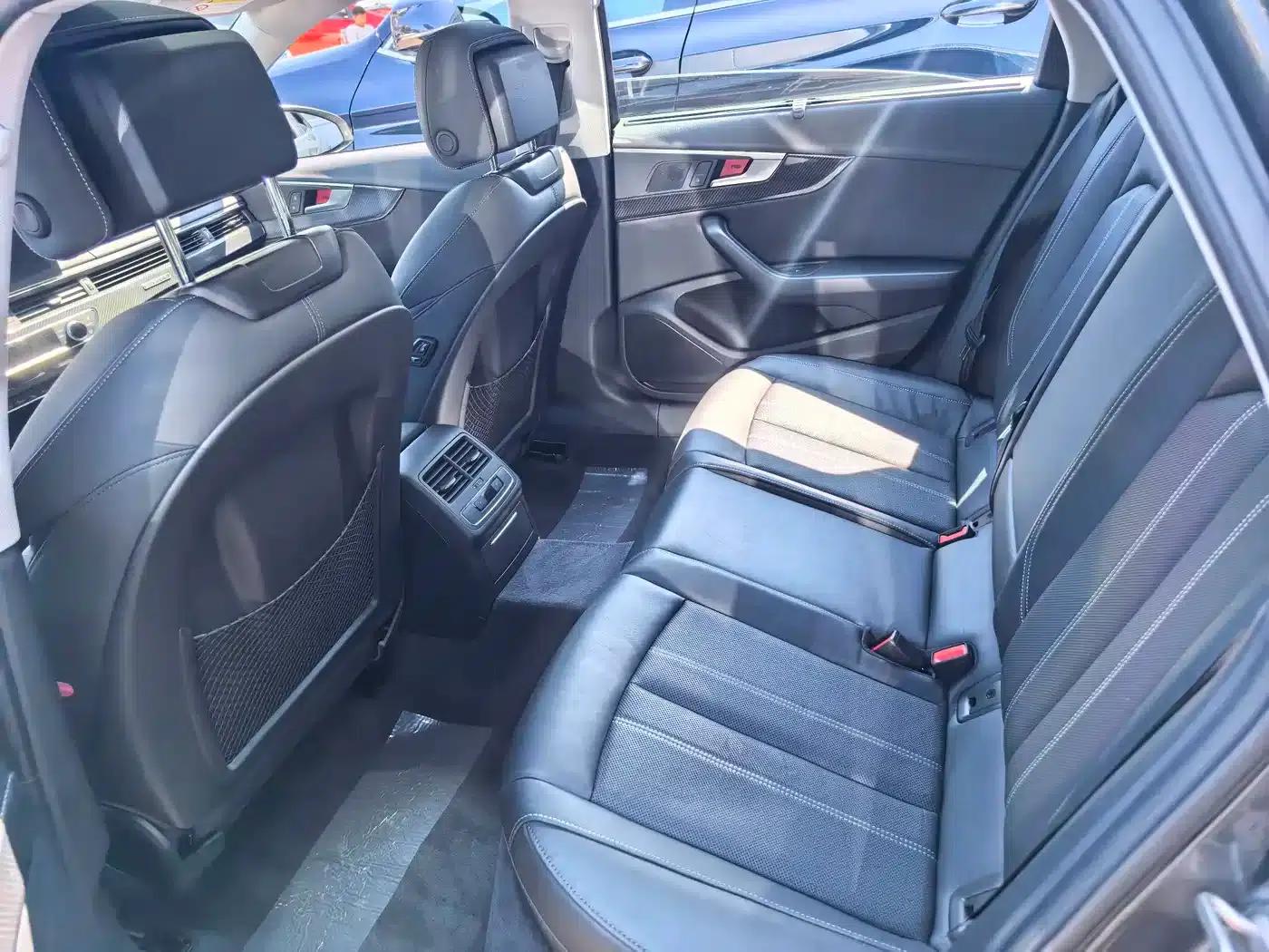 Audi A4L 2020 40 TFSI quattro Luxury Dynamic — миниатюра 8