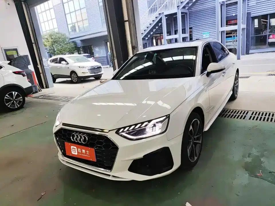 Audi A4L 2022 40 TFSI Fashion Dynamic Edition — миниатюра 1