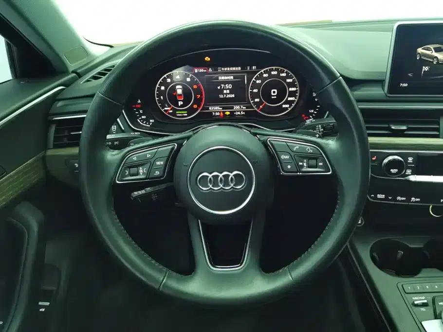 Audi A4L 2018 30th Anniversary Edition 40 TFSI Fashion Model — миниатюра 15