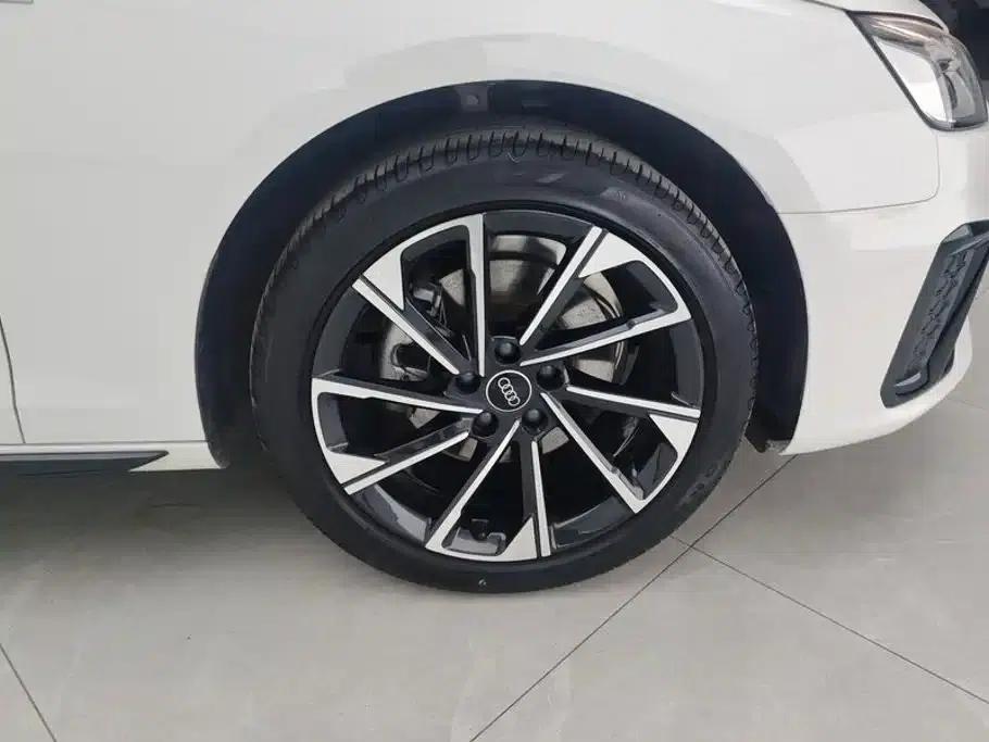 Audi A4L 2023 40 TFSI Luxury Dynamic — миниатюра 6