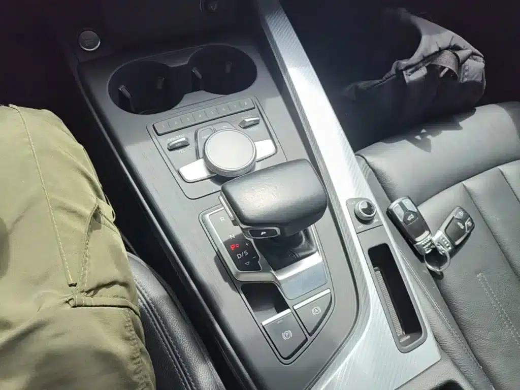 Audi A4L 2017 40 TFSI Fashion Edition — миниатюра 14