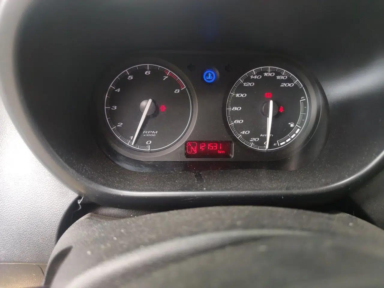 MG 3 2011 1.5L AMT Elite Edition — миниатюра 12