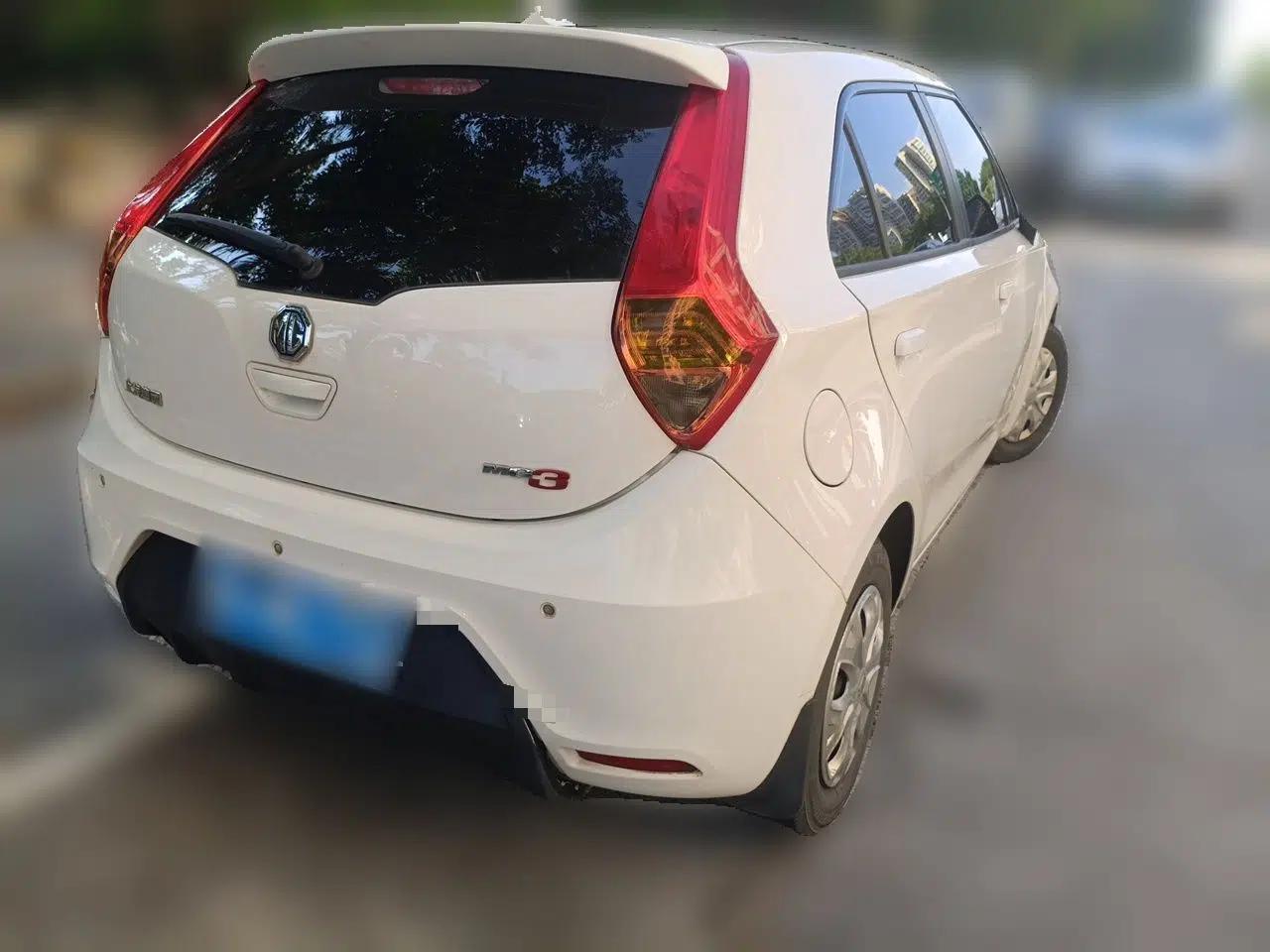 MG 3 2014 1.3L AMT Comfort Edition — миниатюра 6