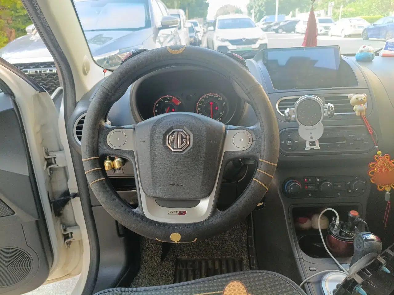 MG 3 2014 1.3L AMT Comfort Edition — миниатюра 9