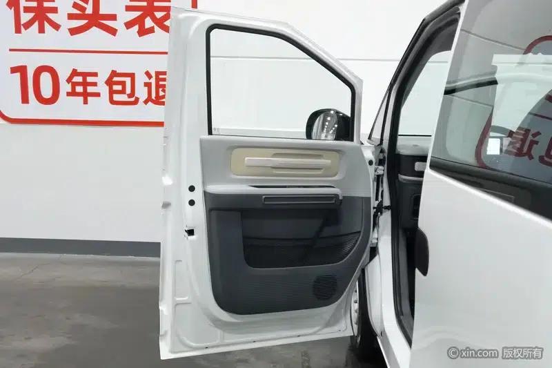 Dana V1 2025 Model, V1 Short Wheelbase Low Roof Multi-functional Version 42kWh — миниатюра 22