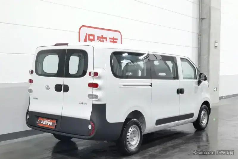 Dana V1 2025 Model, V1 Short Wheelbase Low Roof Multi-functional Version 42kWh — миниатюра 4