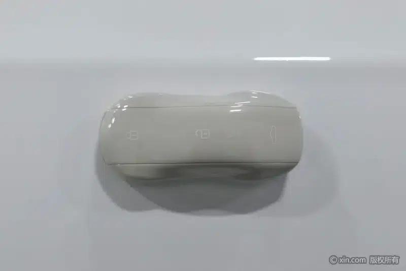 Dana V1 2025 Model, V1 Short Wheelbase Low Roof Multi-functional Version 42kWh — миниатюра 5