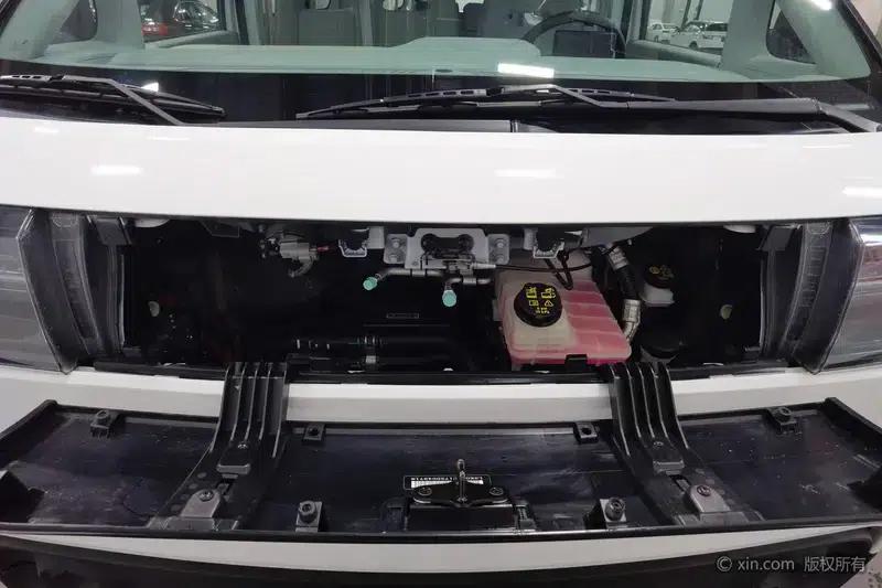 Dana V1 2025 Model, V1 Short Wheelbase Low Roof Multi-functional Version 42kWh — миниатюра 9