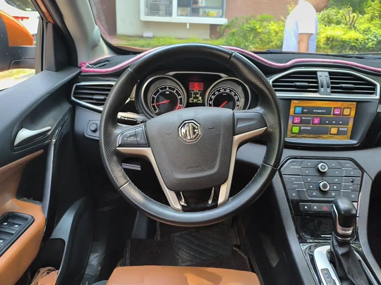 MG GS 2016 2.0TGI TST Luxury Edition — миниатюра 10