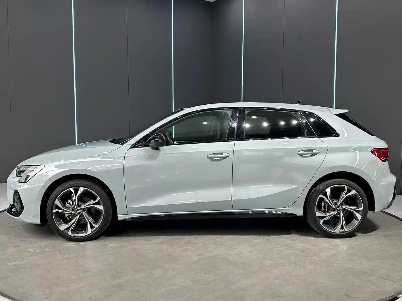 Audi A3 2025 Sportback 35TFSI Flying Spur Luxury Edition — миниатюра 5