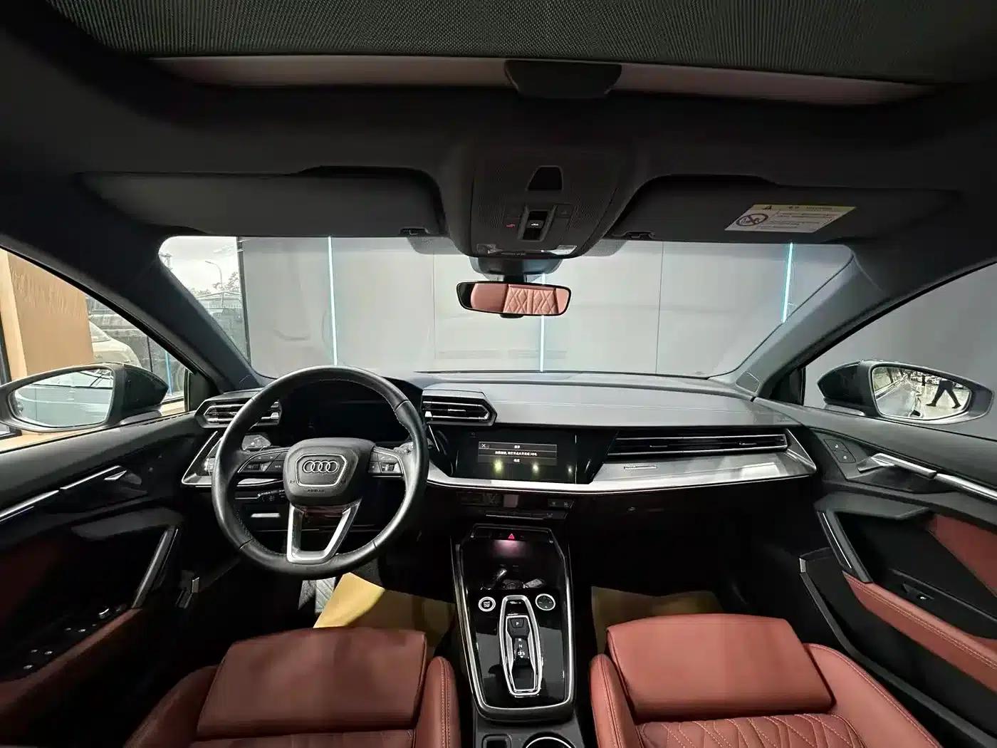 Audi A3 2025 Sportback 35TFSI Flying Spur Luxury Edition — миниатюра 9