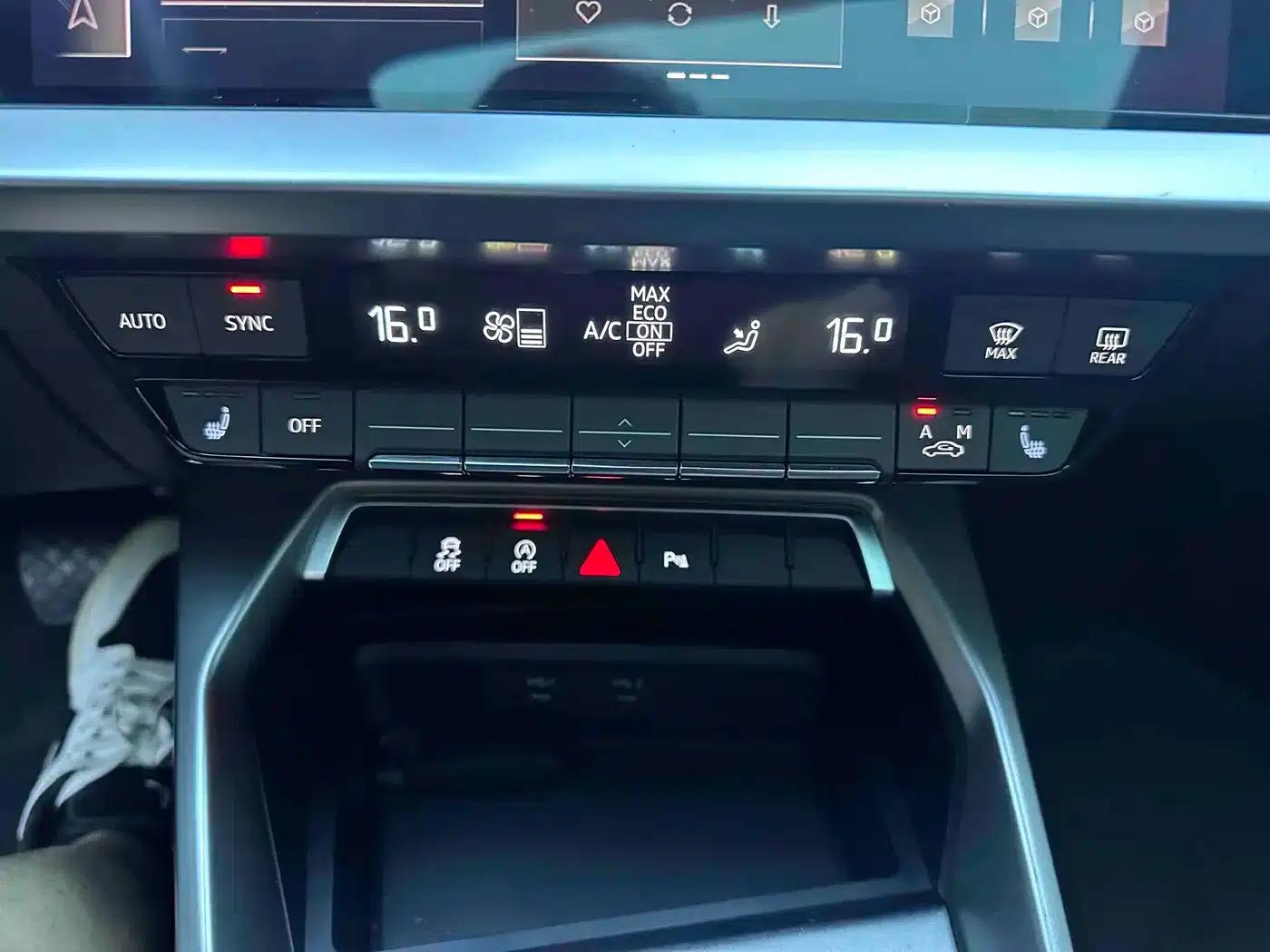 Audi A3 2021 A3L Limousine 35 TFSI Fashionable Elegant Model — миниатюра 14