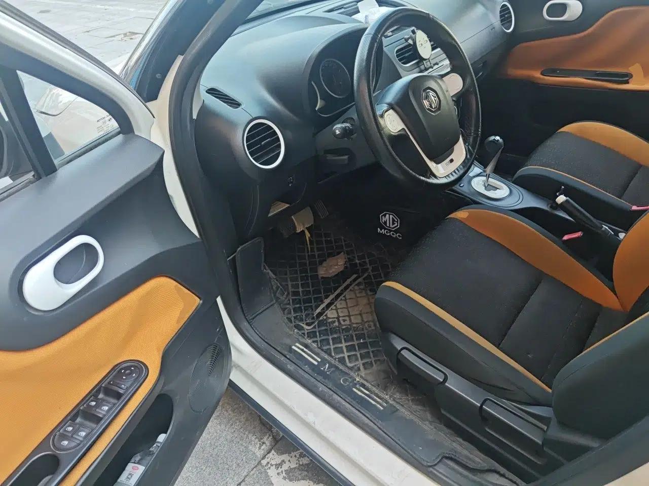 MG 3SW 2015 1.5L AMT Elite Model — миниатюра 16