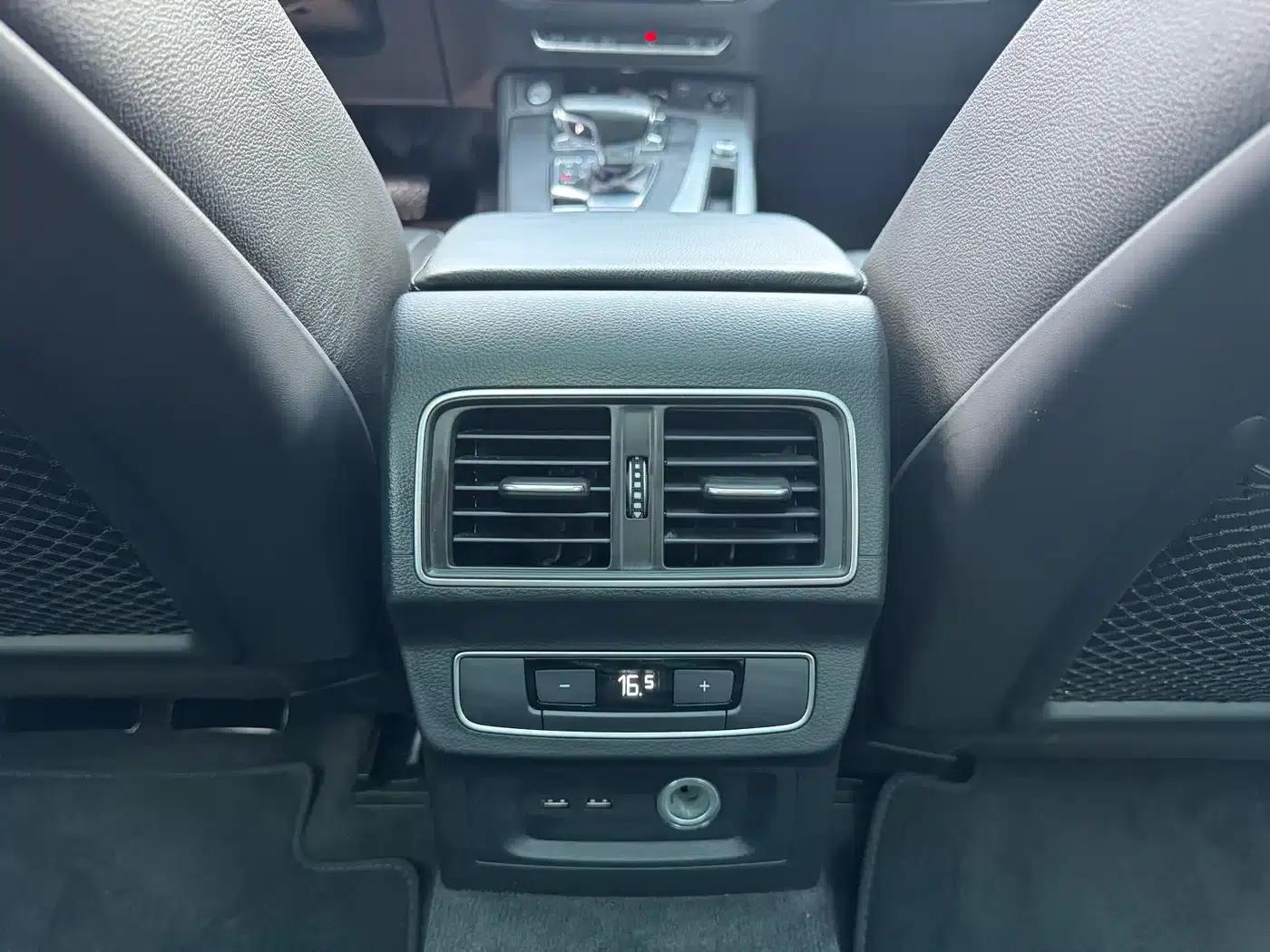 Audi Q5L 2020 40 TFSI Luxury Fashion Edition — миниатюра 20
