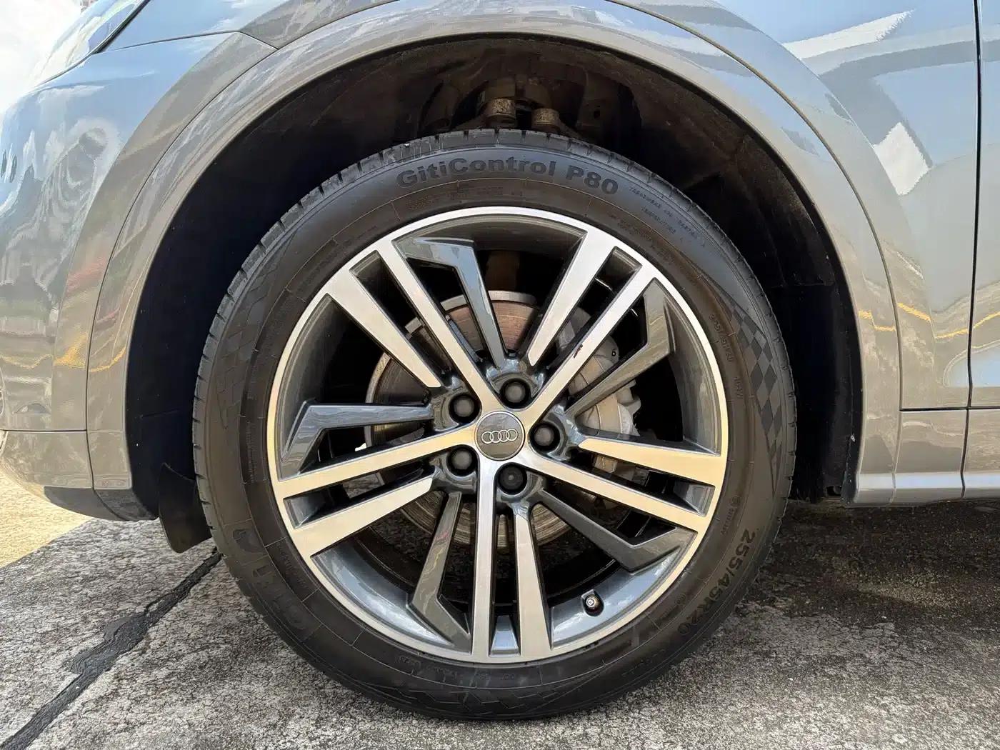 Audi Q5L 2020 40 TFSI Luxury Fashion Edition — миниатюра 28