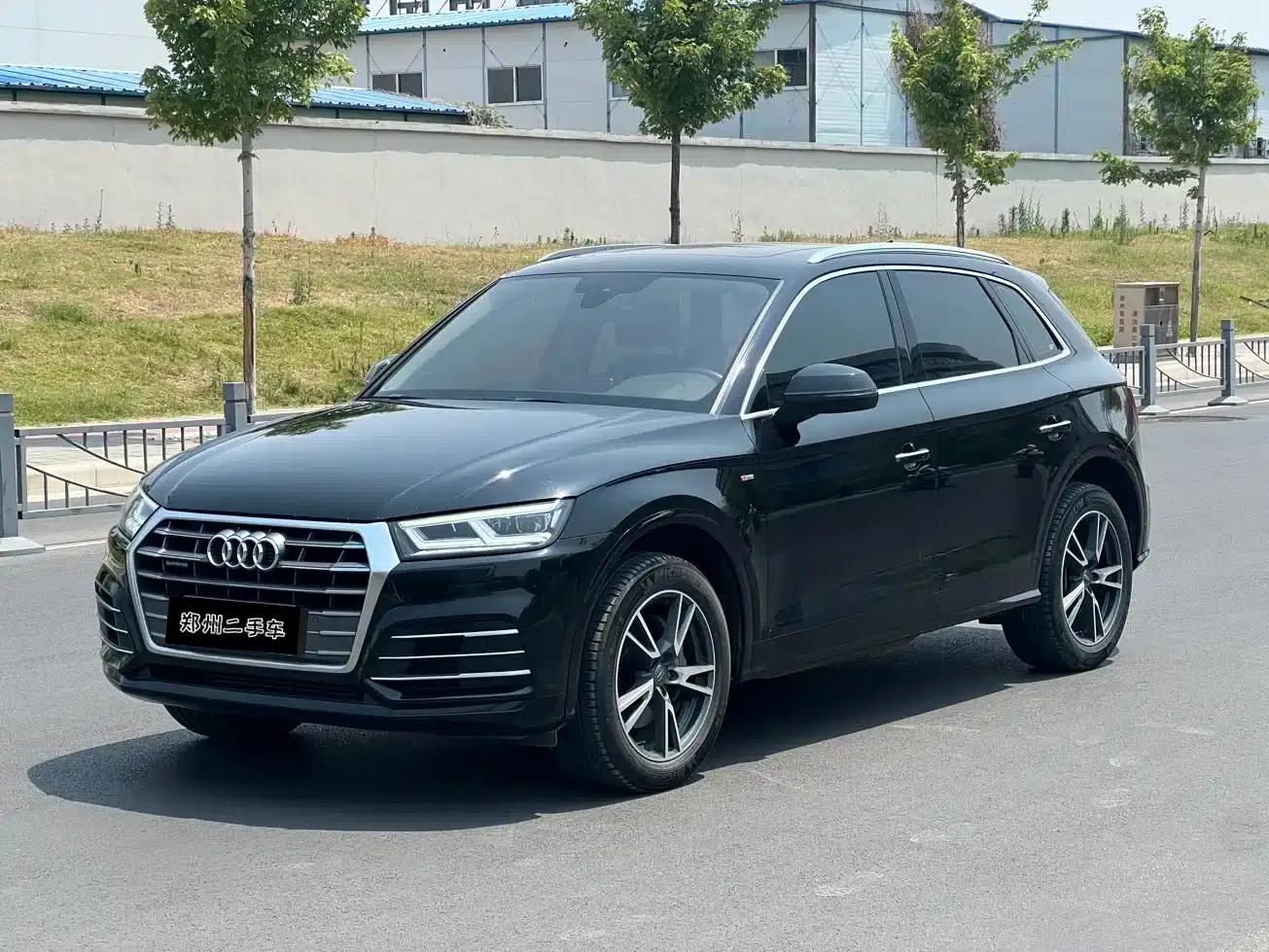 Audi Q5L 2018 40 TFSI Luxury Fashion Edition (National V Emission Standard) — миниатюра 1