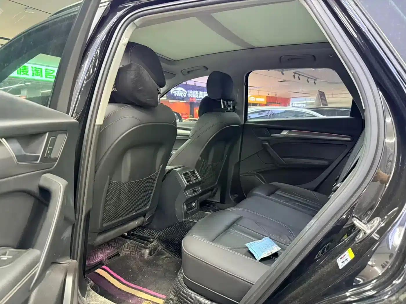 Audi Q5L 2022 40T RS Package Sport Edition — миниатюра 4