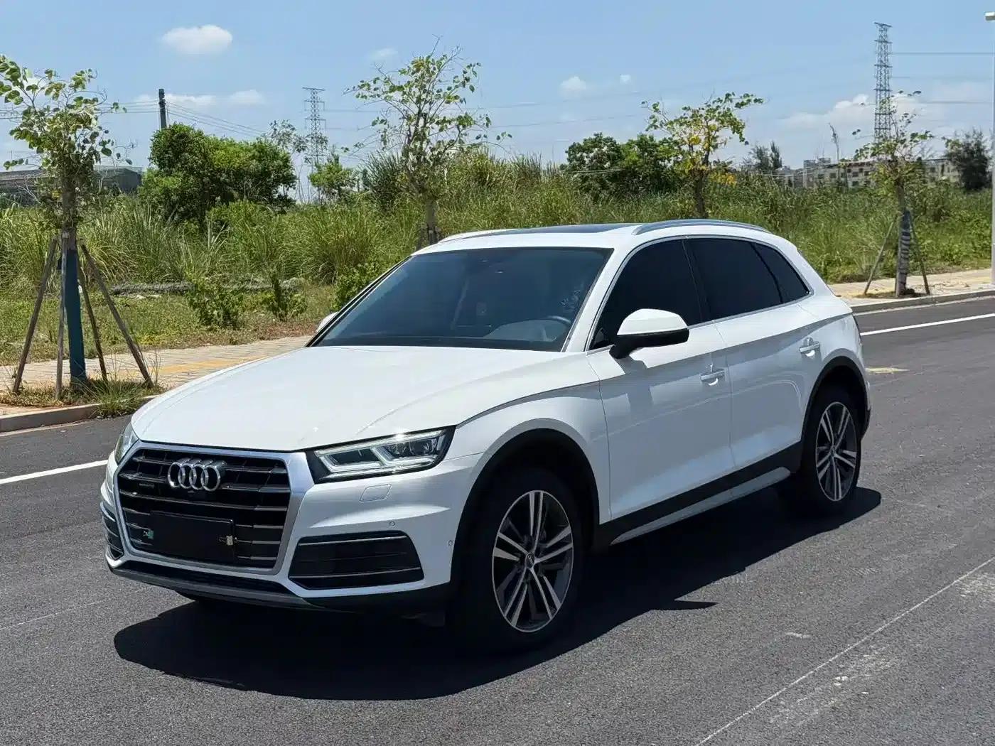 Audi Q5L 2020 45 TFSI Premium Elegance Edition — миниатюра 1