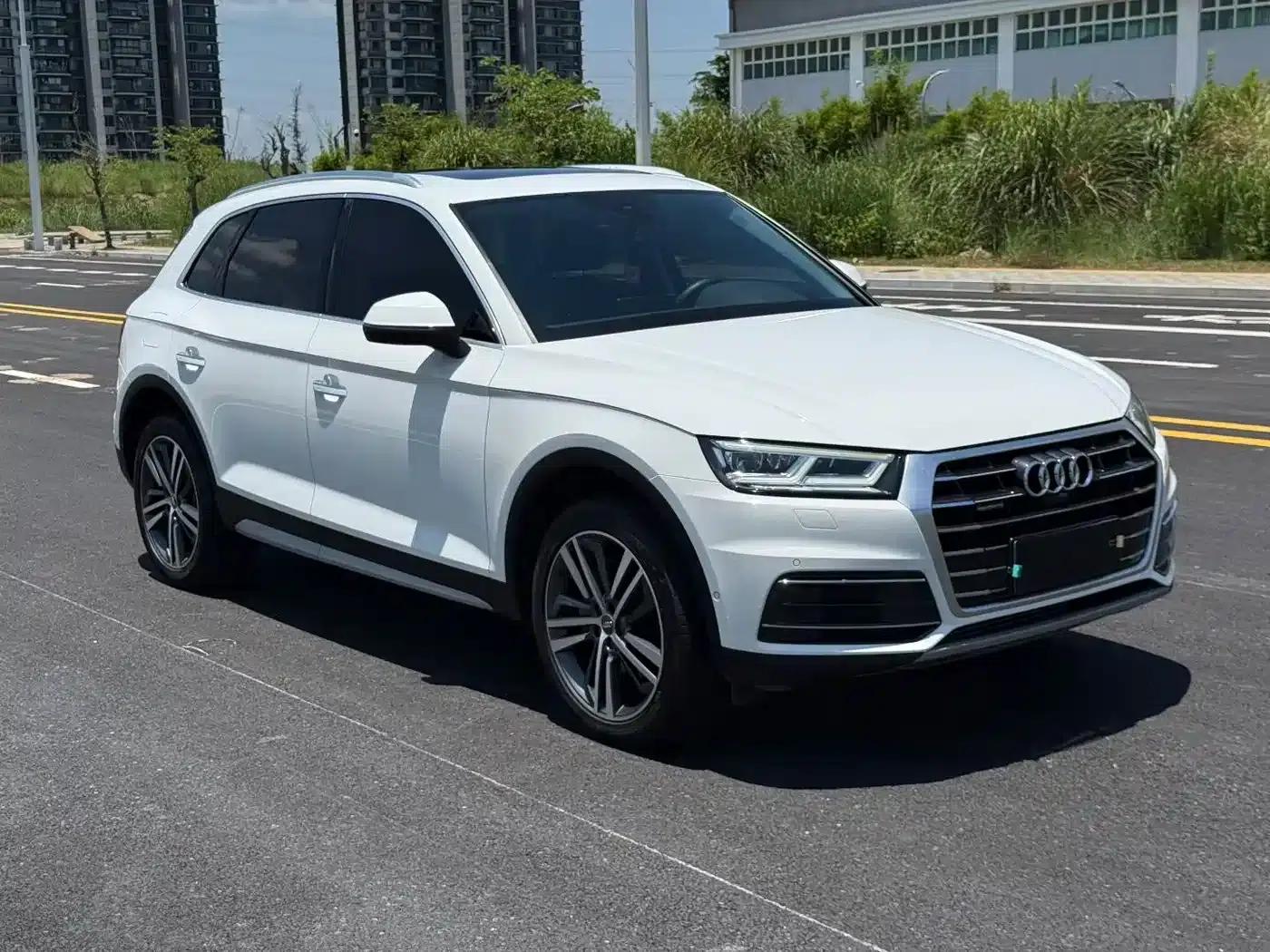 Audi Q5L 2020 45 TFSI Premium Elegance Edition — миниатюра 3