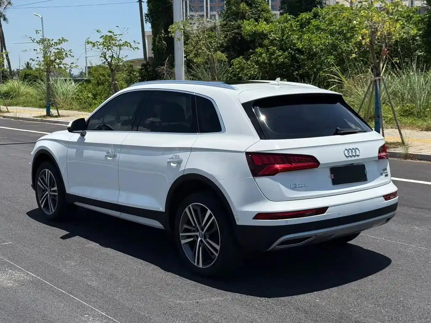 Audi Q5L 2020 45 TFSI Premium Elegance Edition — миниатюра 4