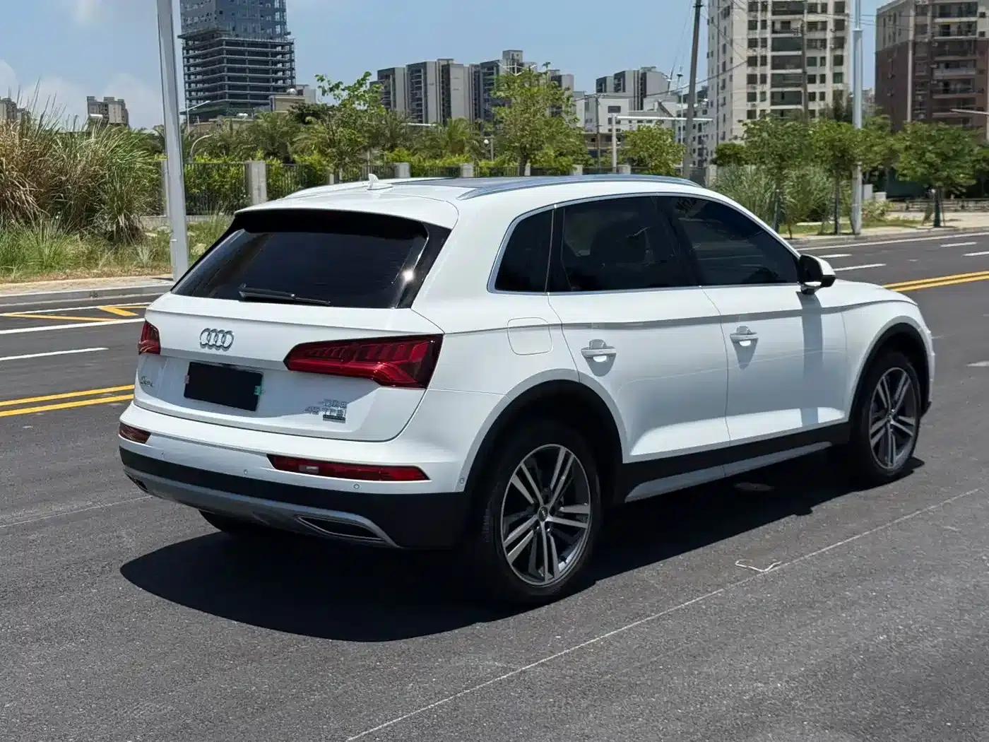 Audi Q5L 2020 45 TFSI Premium Elegance Edition — миниатюра 6