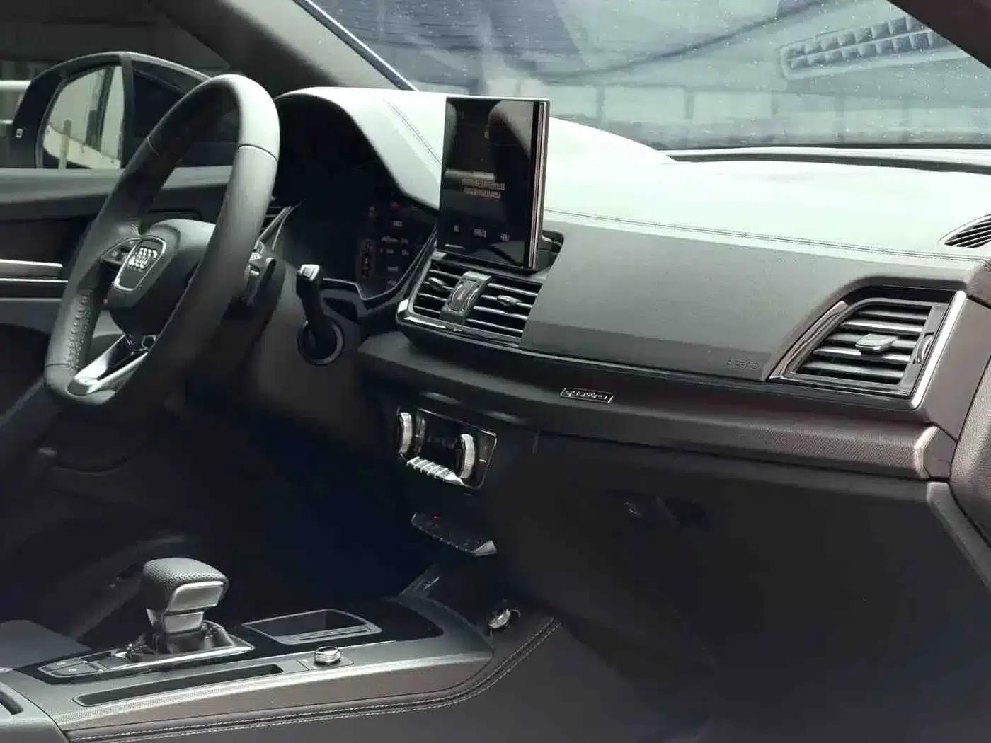 Audi Q5L 2024 40 TFSI Luxury Dynamic — миниатюра 6