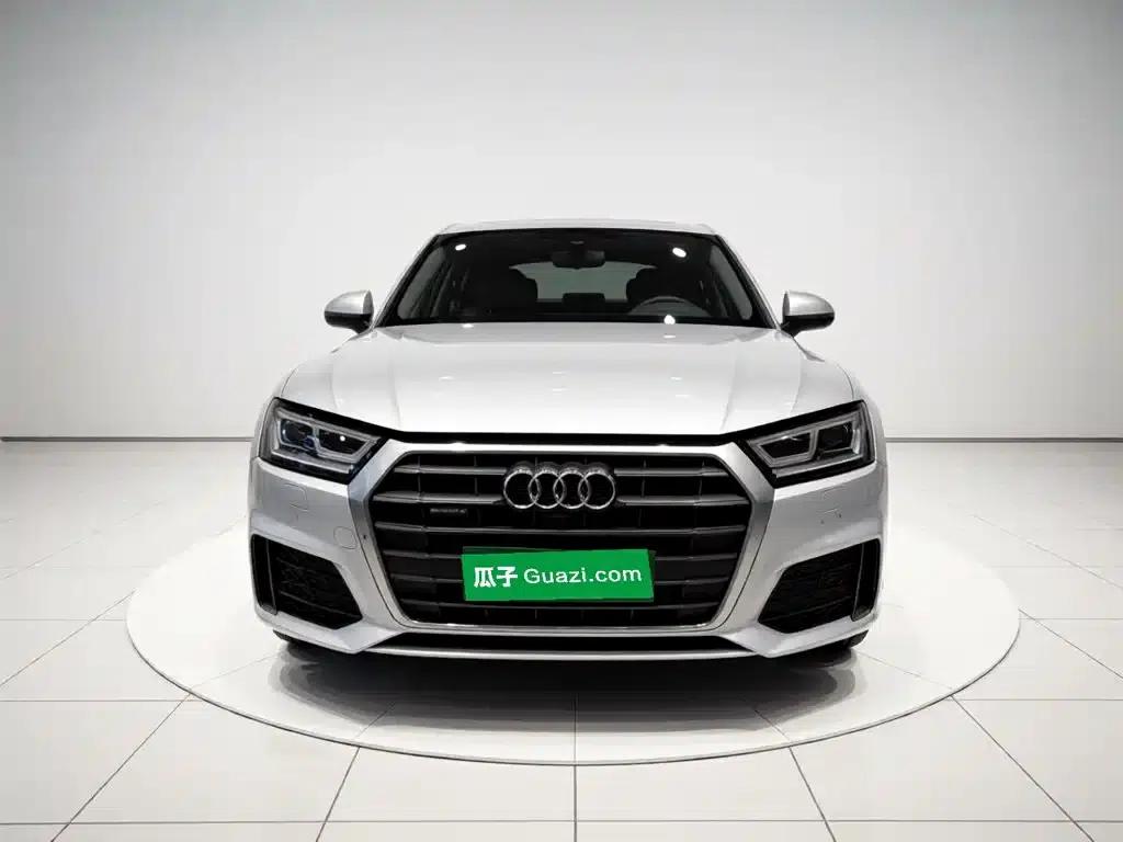 Audi Q5L 2020 Facelift 40 TFSI Luxury Fashion Edition — миниатюра 2