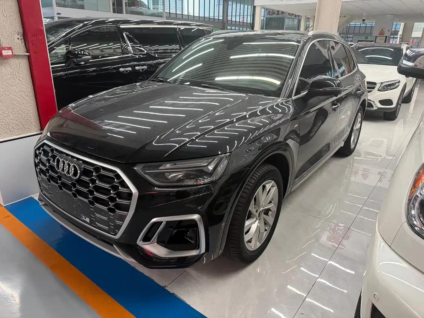 Audi Q5L 2022 40T Luxury Dynamic — миниатюра 1