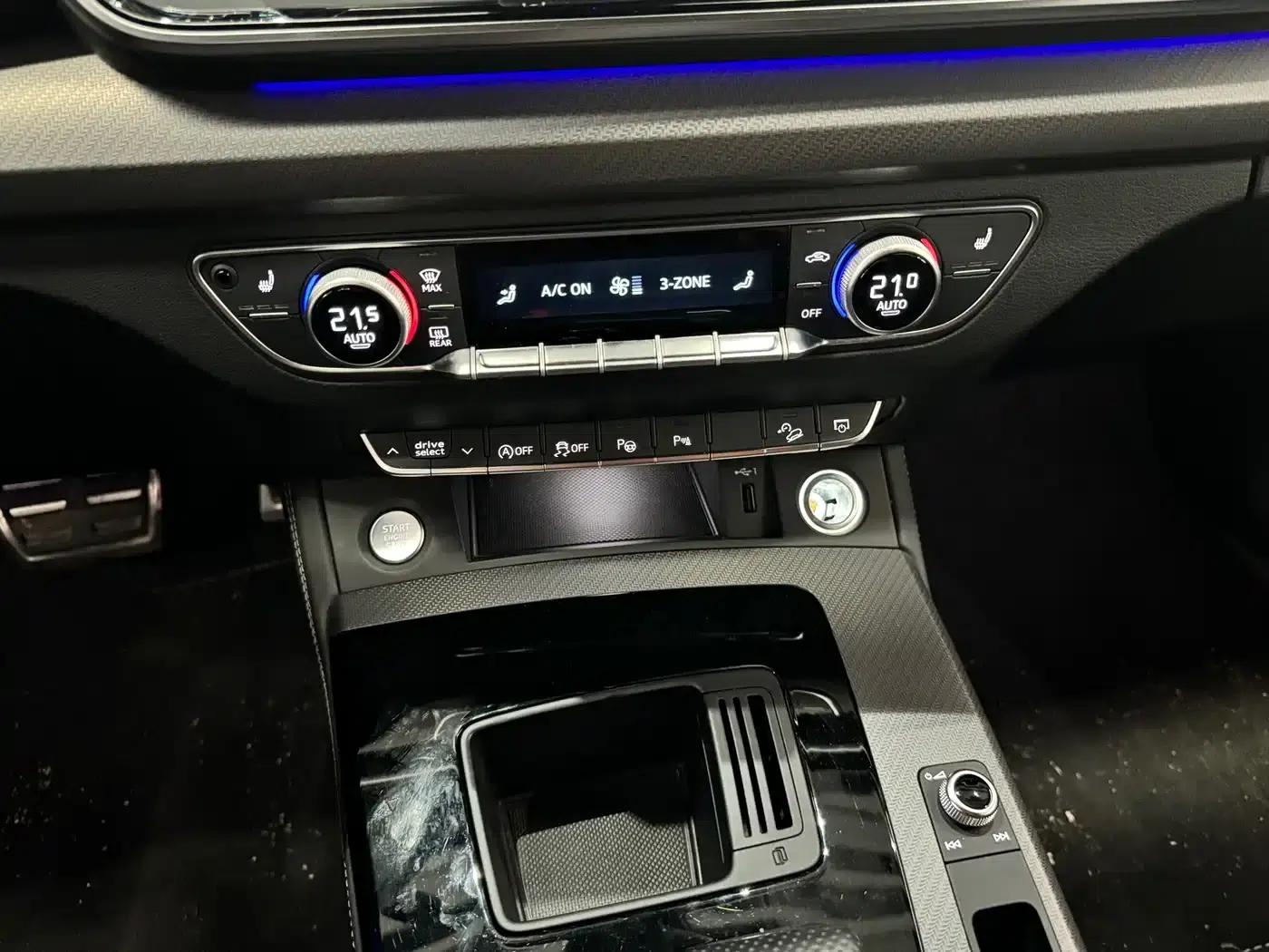 Audi Q5L 2024 45 TFSI Luxury Dynamic — миниатюра 11