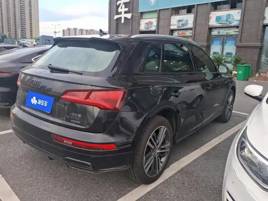 Audi Q5L 2018 45 TFSI Luxury Sport Edition (National V Emission Standard) — миниатюра 3