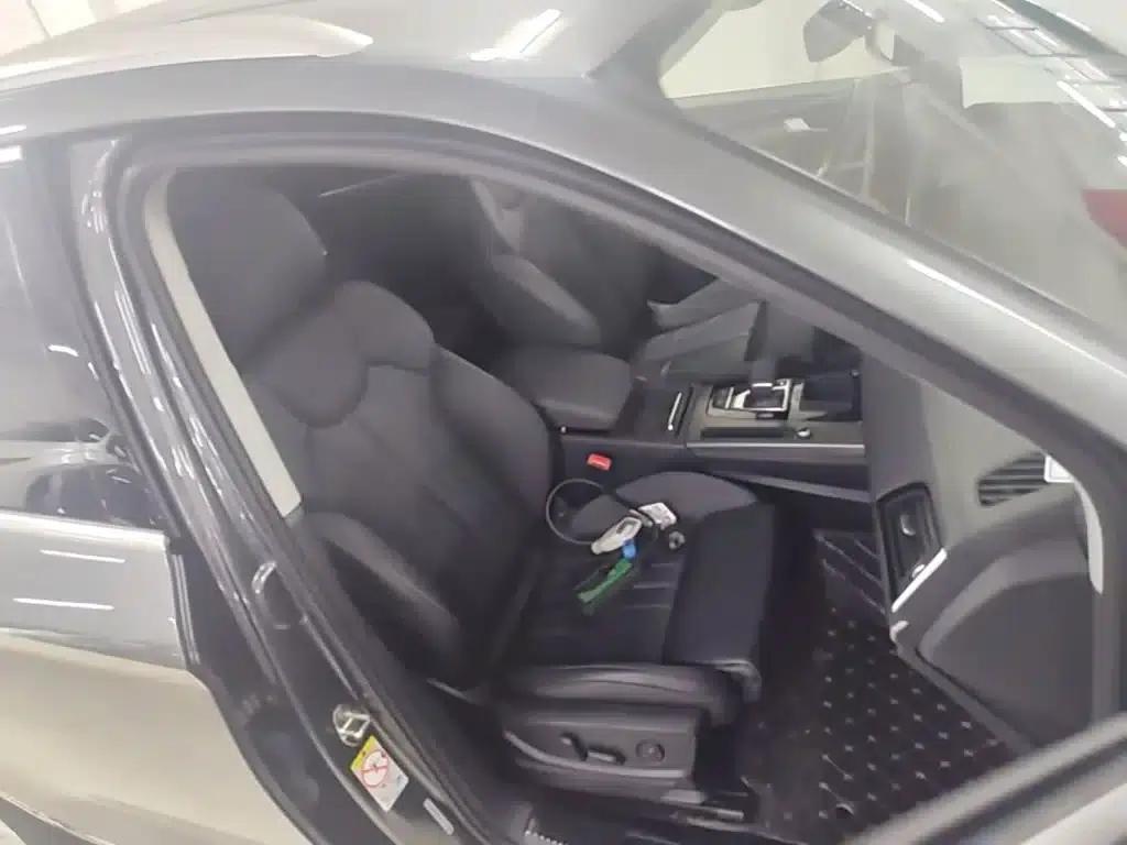 Audi Q5L 2022 40T Luxury Dynamic — миниатюра 25
