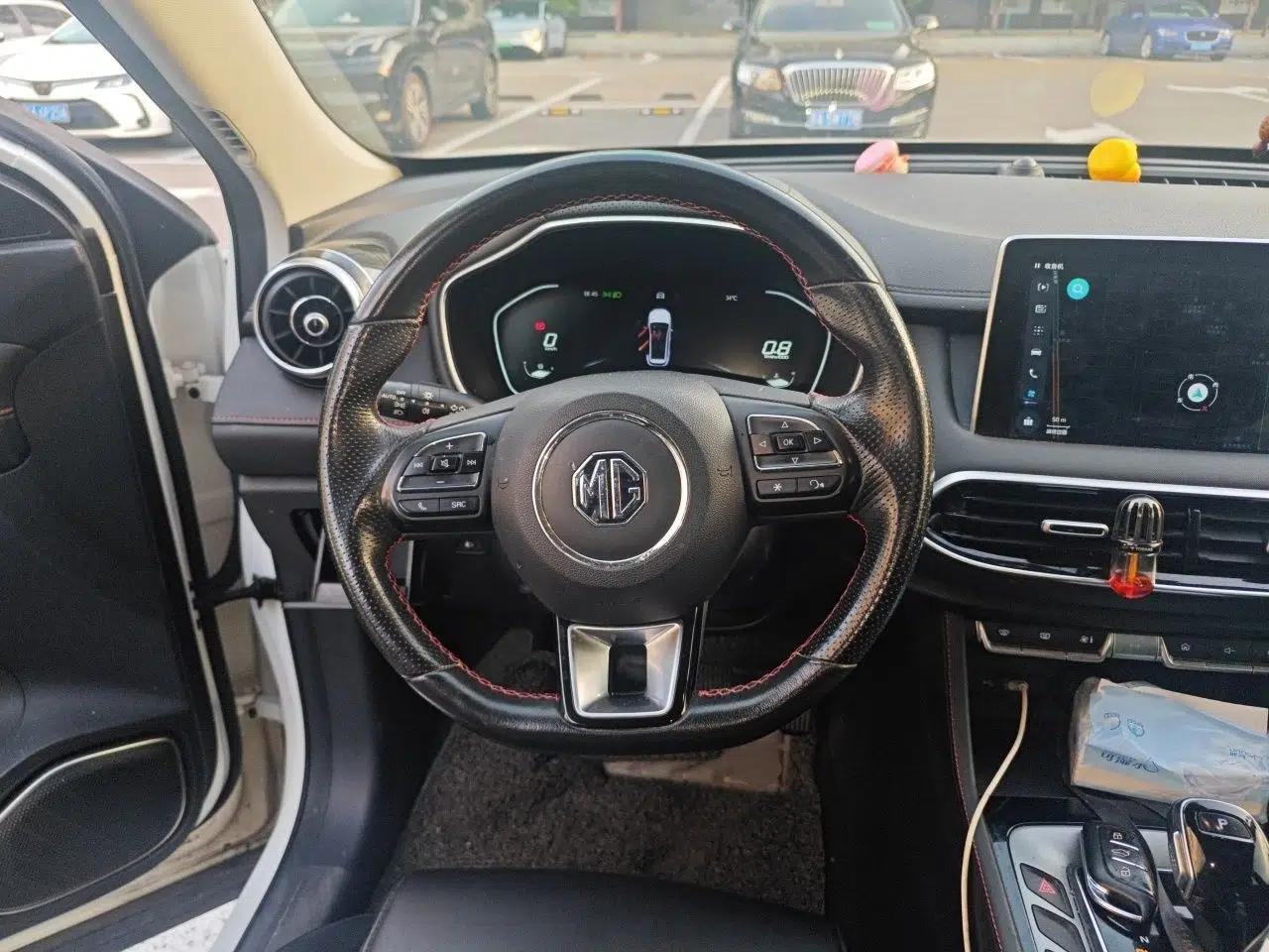 MG Pilot 2021 300TGI Automatic Two-Wheel Drive Fuel-Efficient Luxury Edition — миниатюра 10