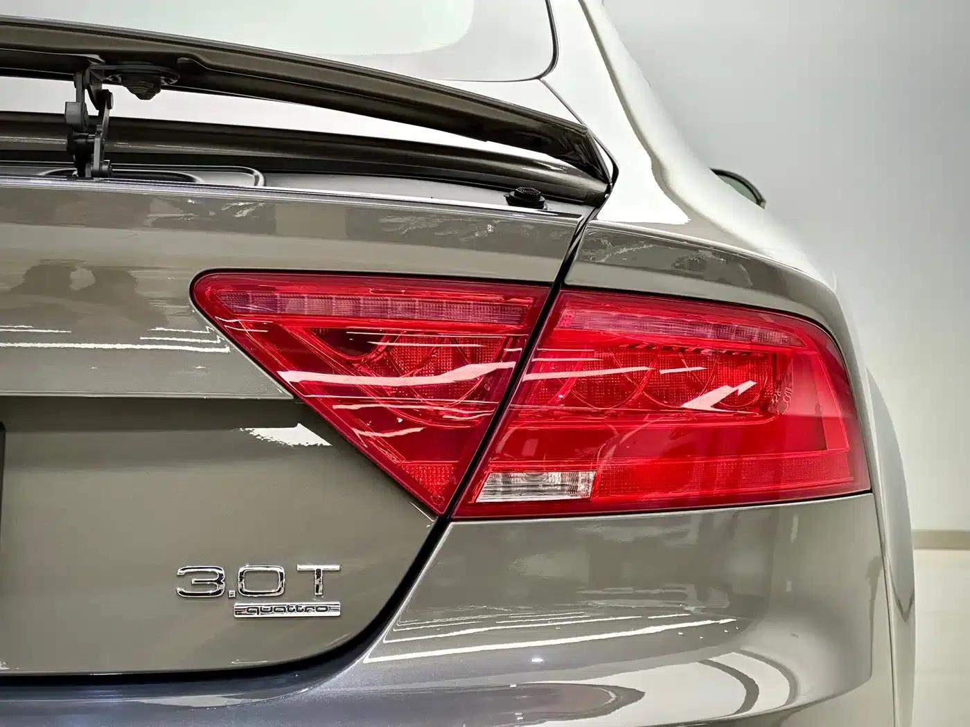 Audi A7 2012 3.0TFSI quattro Comfort — миниатюра 12