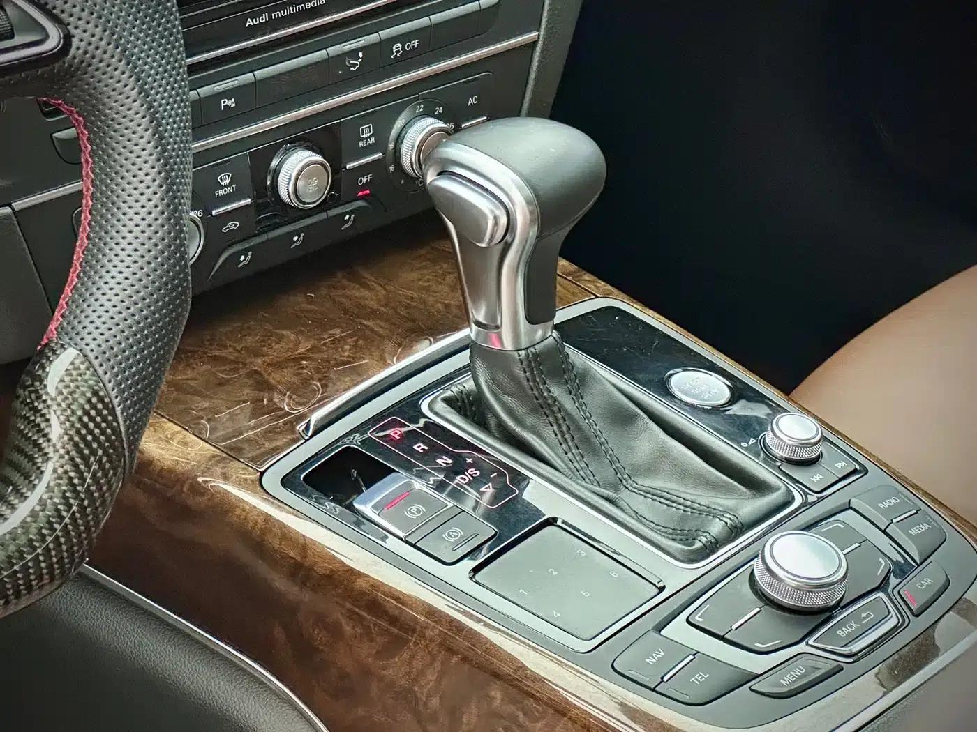 Audi A7 2012 3.0TFSI quattro Comfort — миниатюра 23