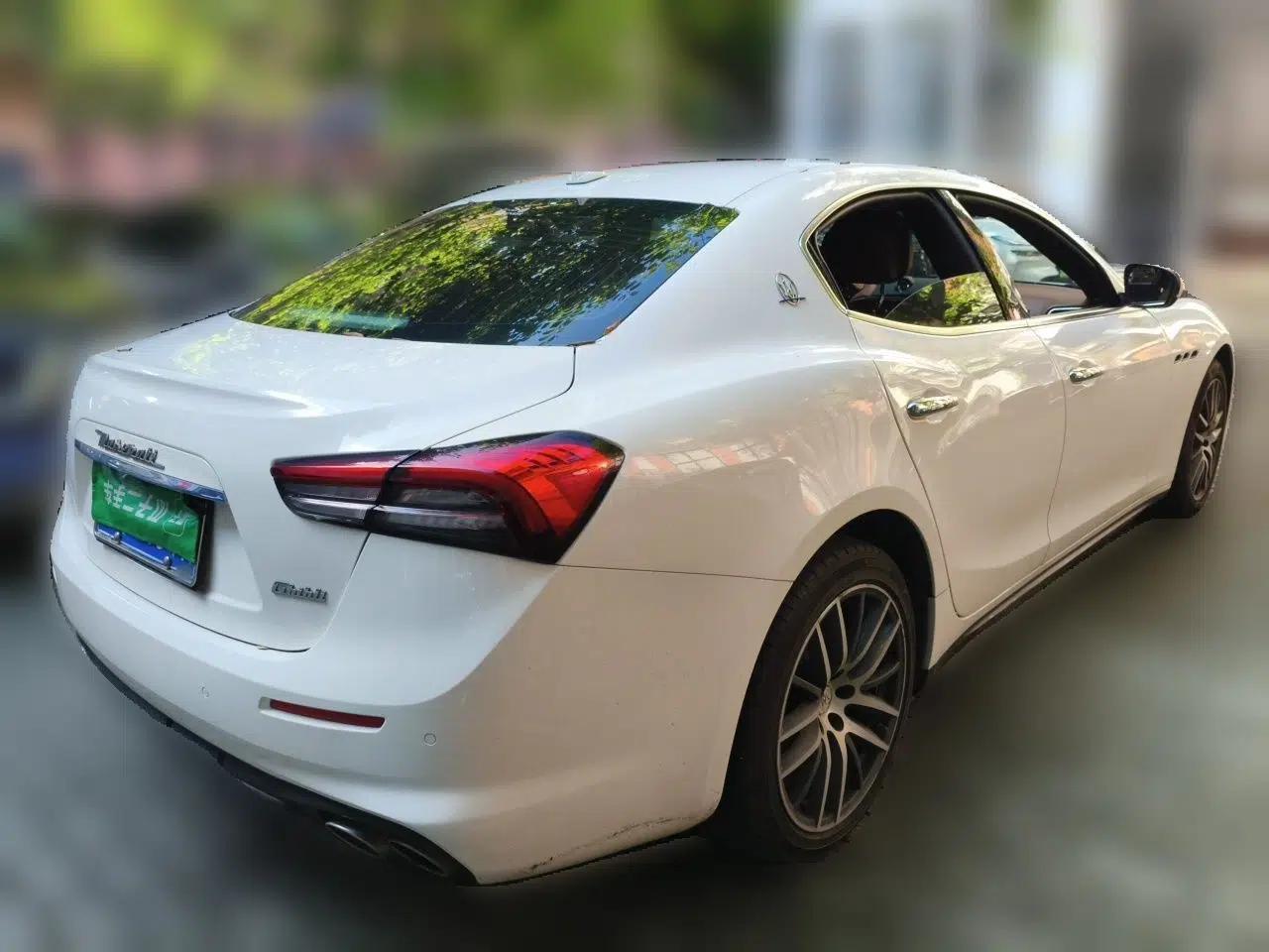 Maserati Ghibli 2021 2.0T Sharp Edition — миниатюра 6